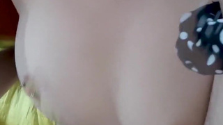 Модель Petit Tits