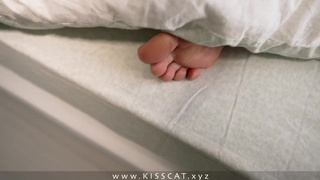 Мастурбируют девушке смотреть секс видео онлайн